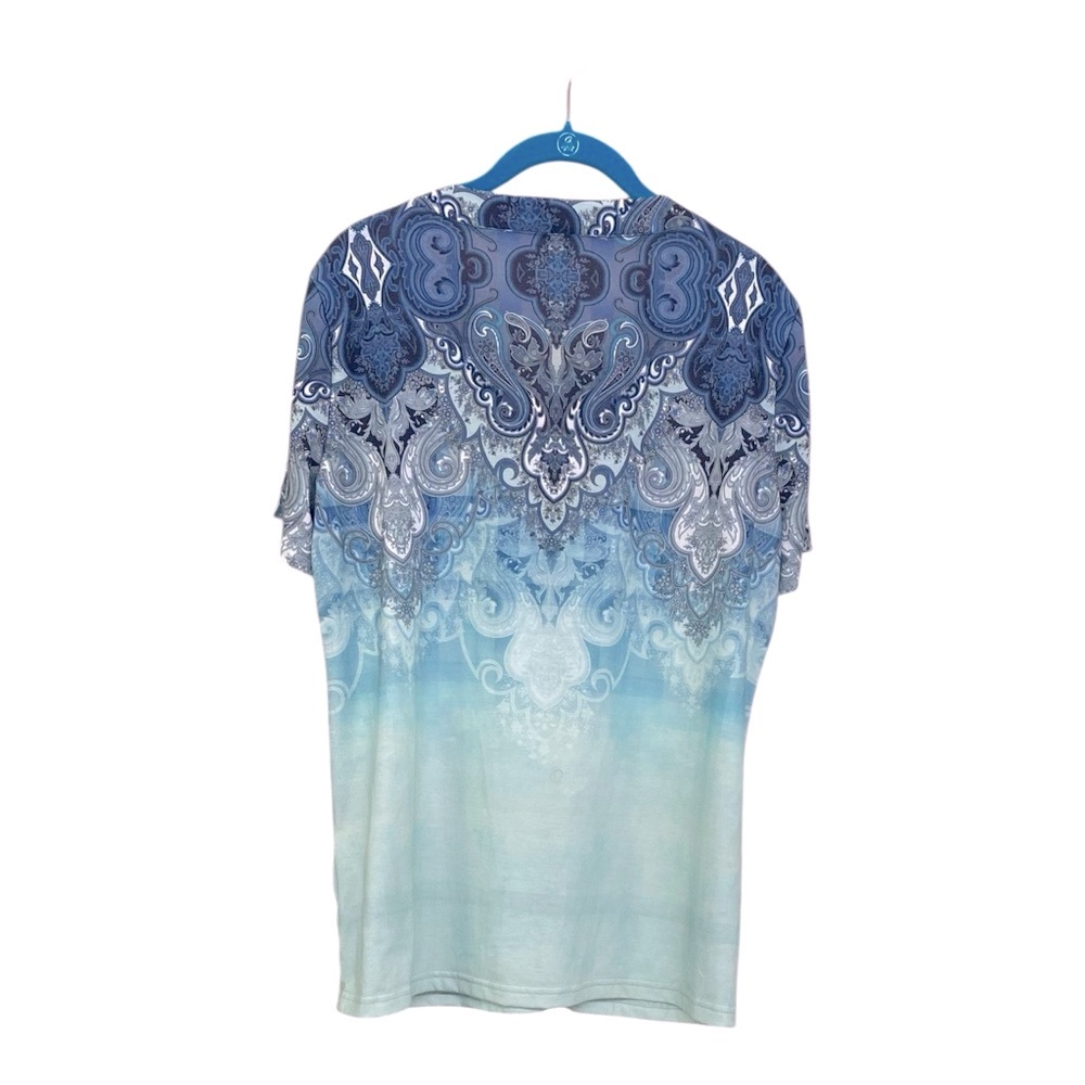 XL Shades Of Blue Paisley V-Neck Top - Picture 3 of 16